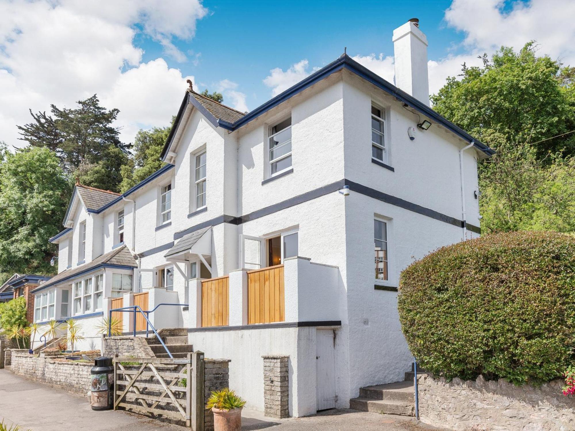 Cavern House * Torquay