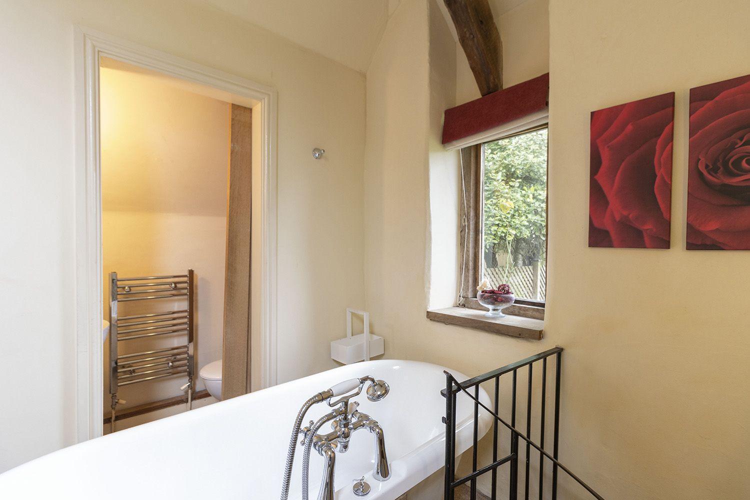 Pilgrims Rest Cottages: Charming Seaside Retreats With Countryside Access