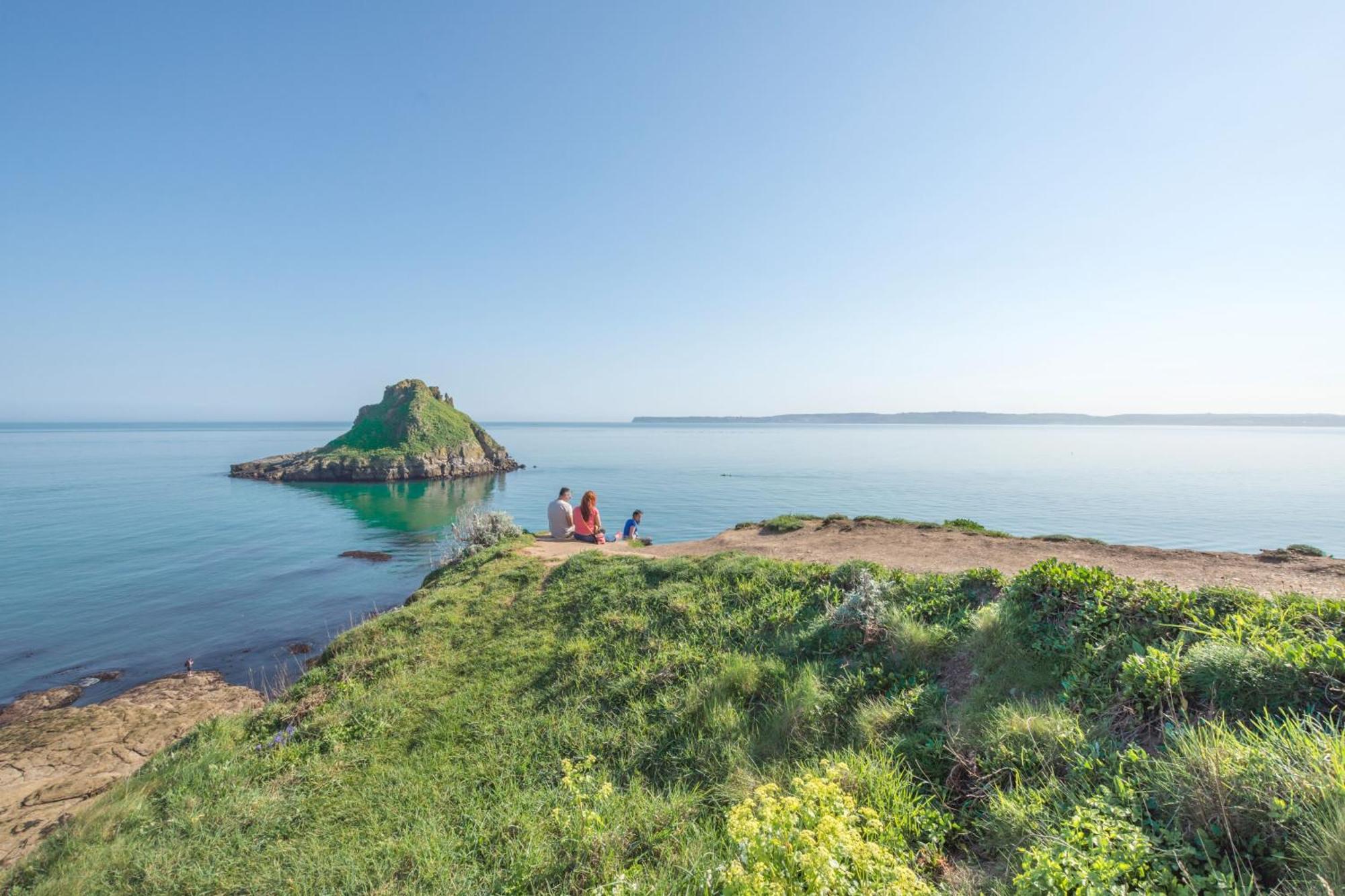 Pilgrims Rest Cottages: Charming Seaside Retreats With Countryside Access