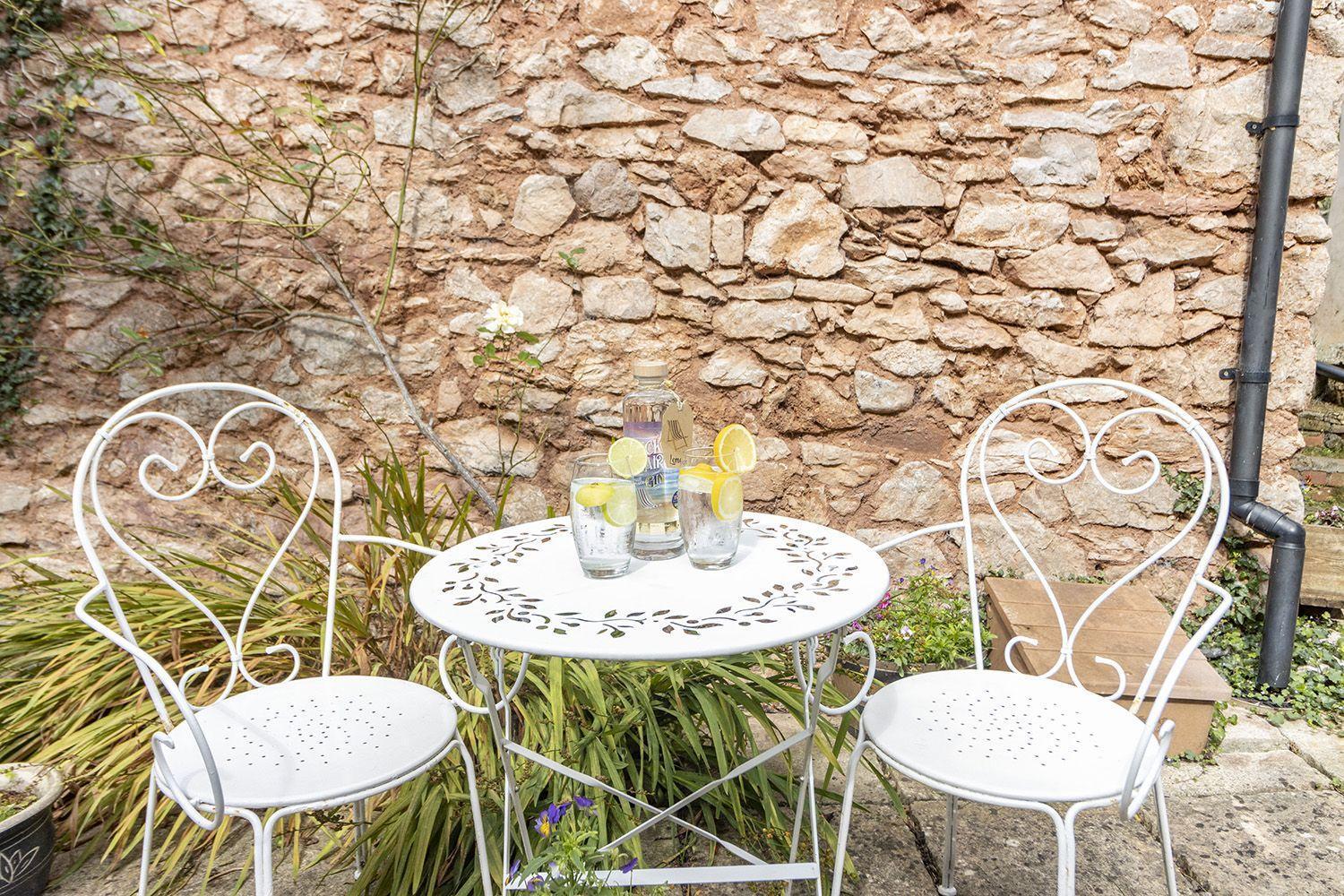 Pilgrims Rest Cottages: Charming Seaside Retreats With Countryside Access * Torquay