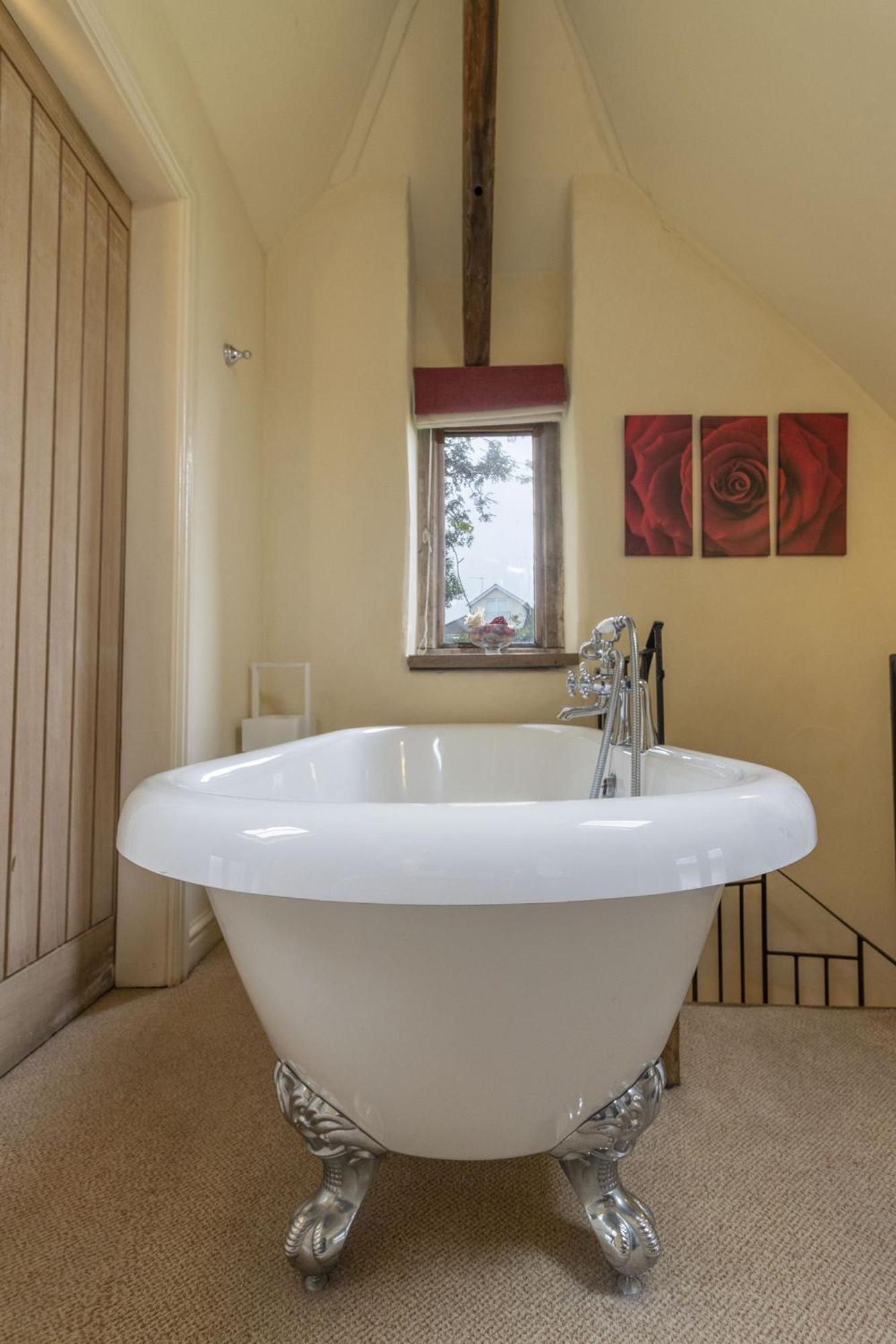 Pilgrims Rest Cottages: Charming Seaside Retreats With Countryside Access Holiday home *