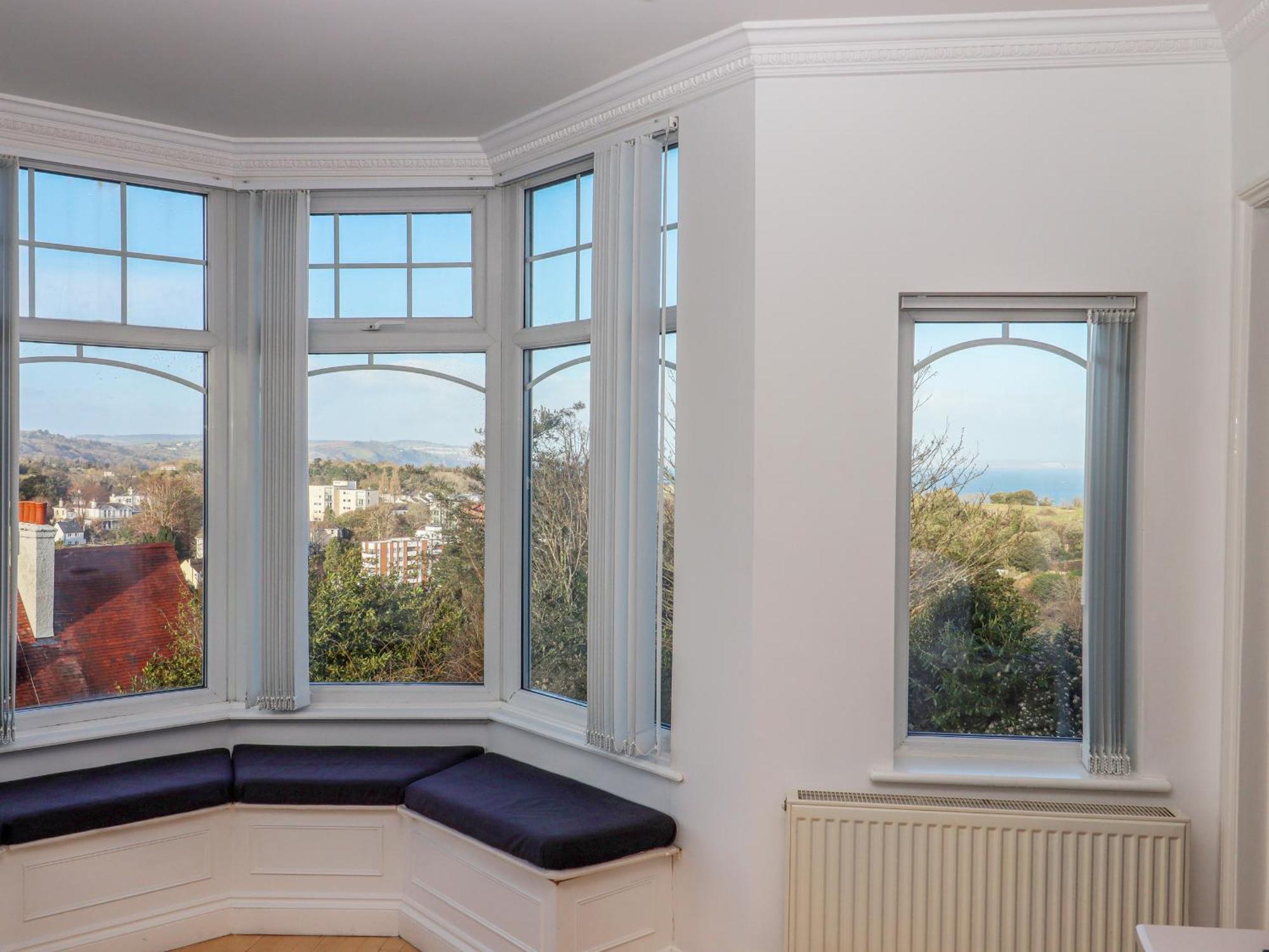 Apartment Flat 2 Channel View *