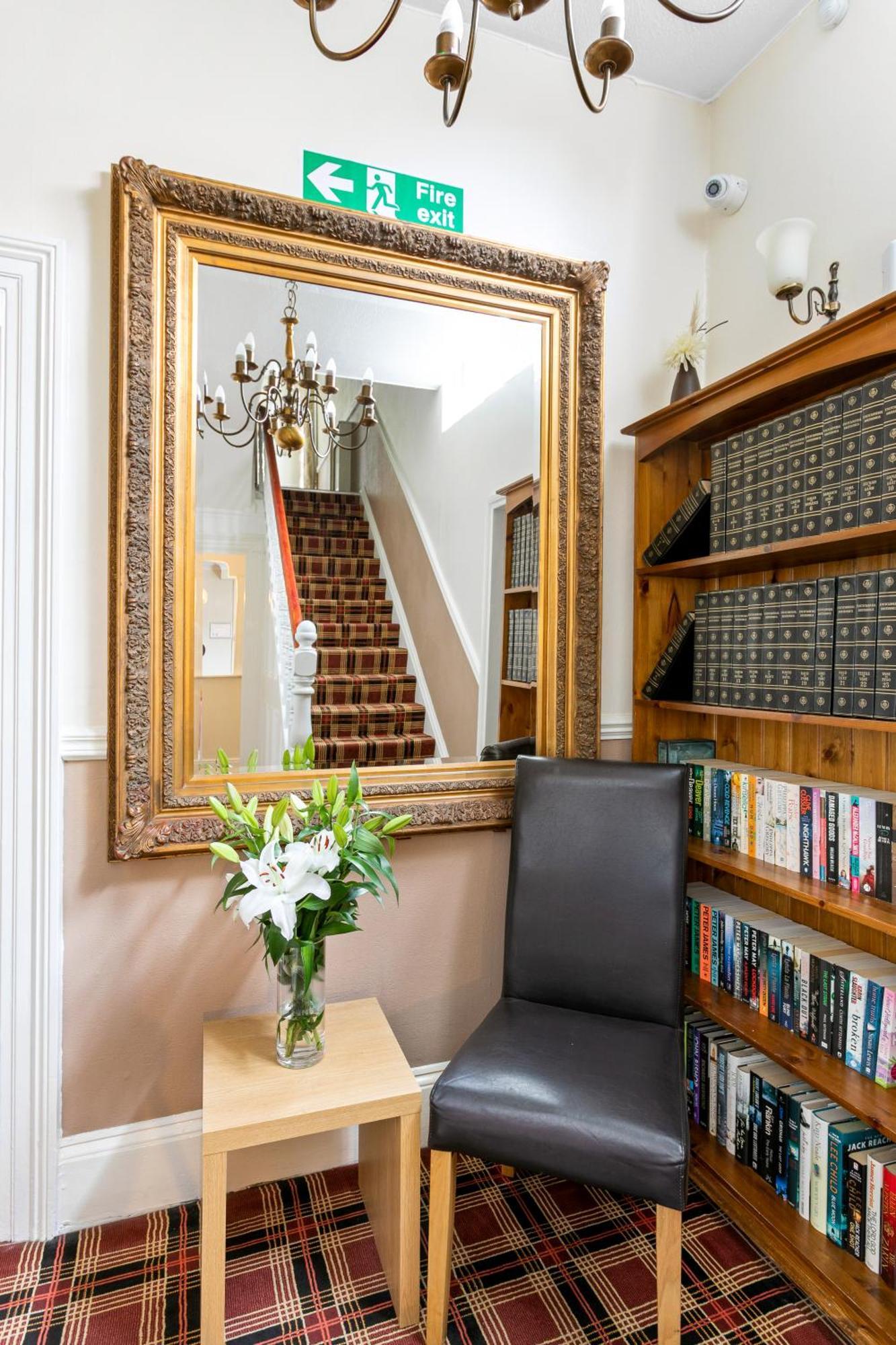 Mount Edgcombe Guest house Torquay
