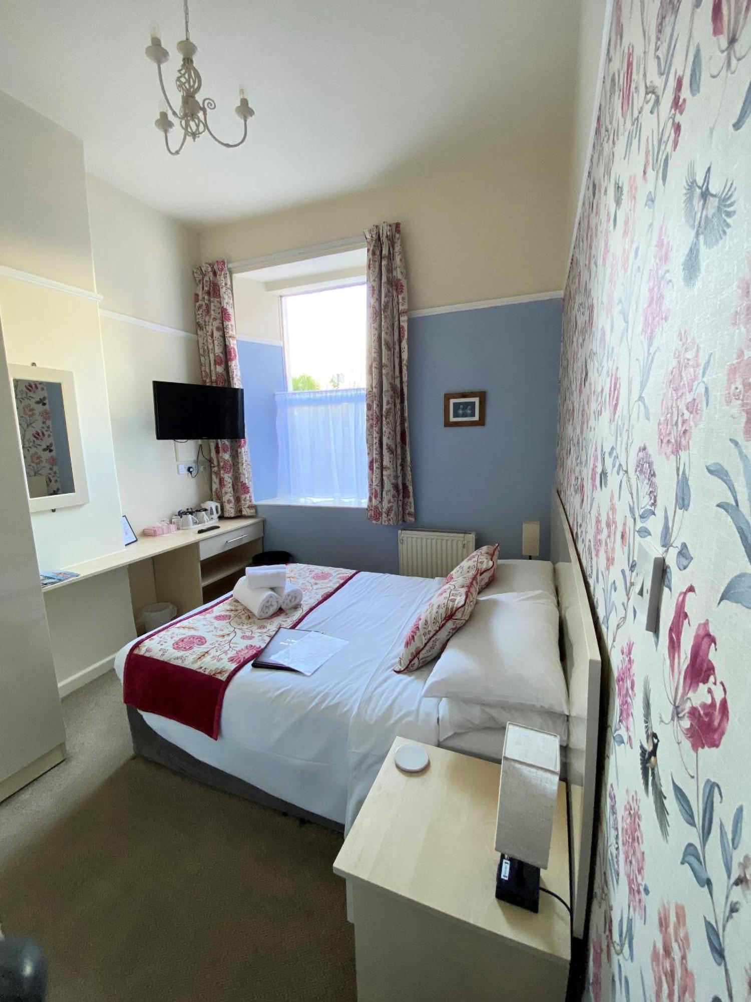 74 Belgravia Guest house