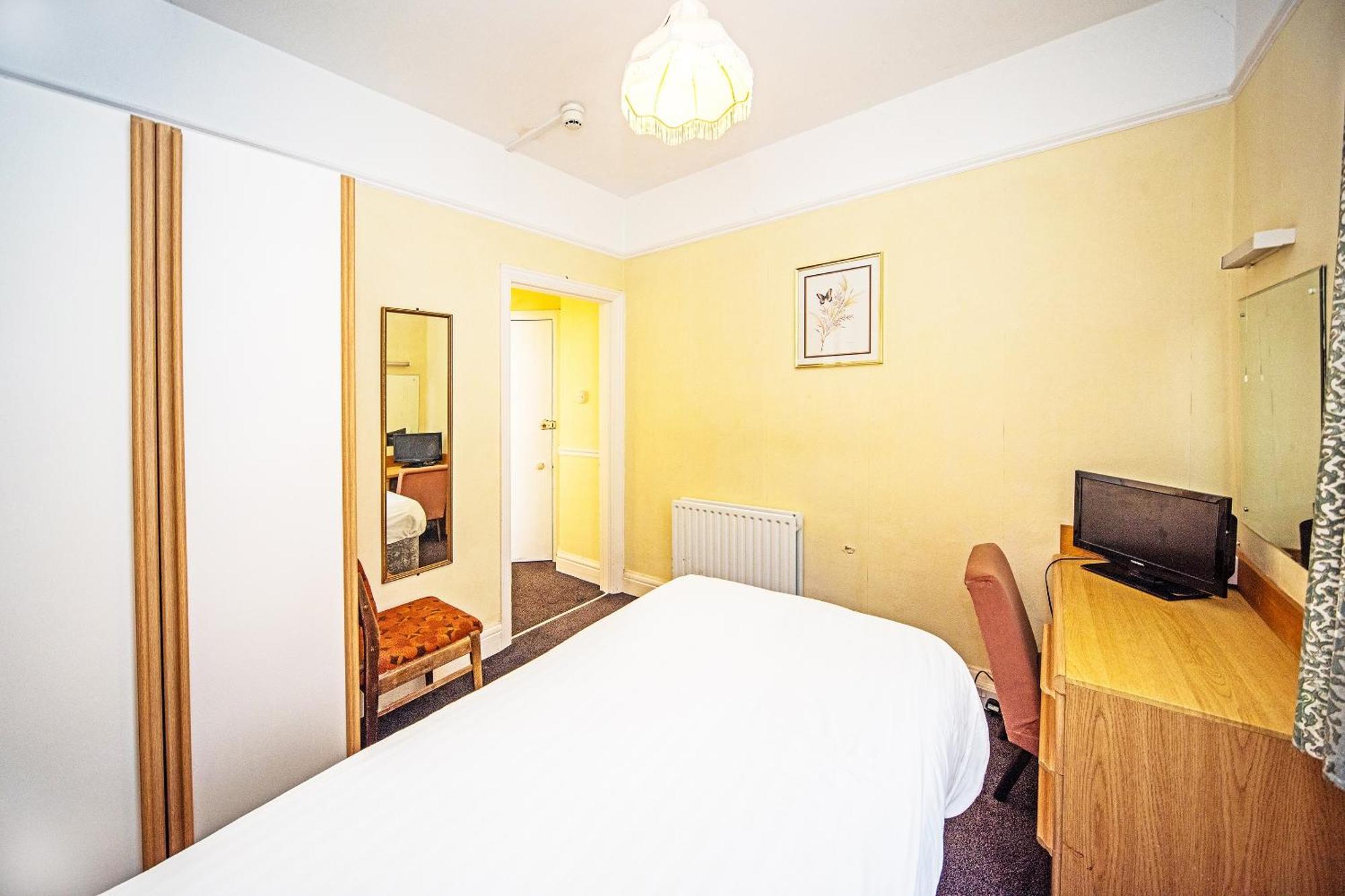 Hotel The Sherwood Palm Hotel, 3*
