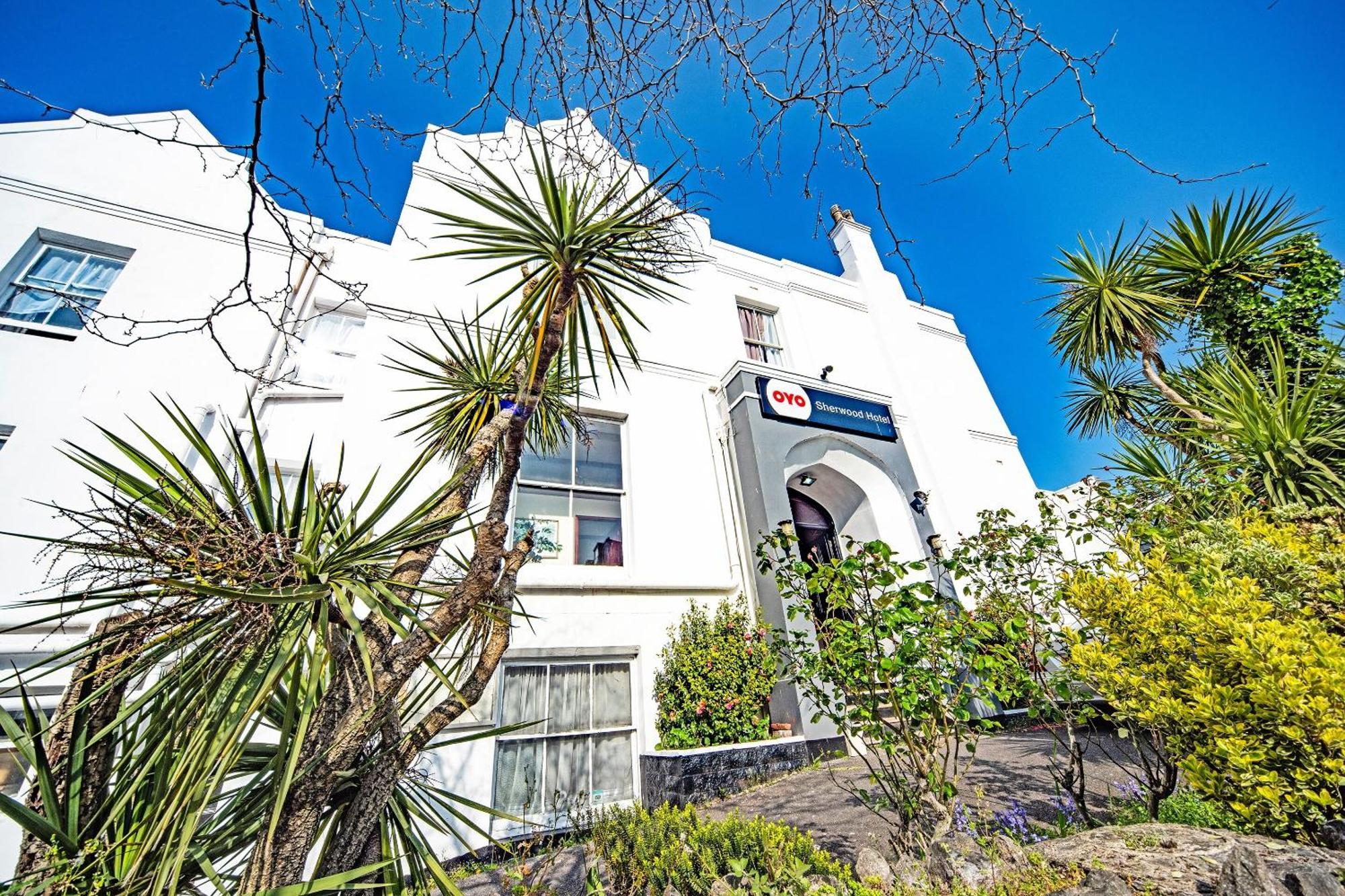 The Sherwood Palm Hotel, Hotel 3*
