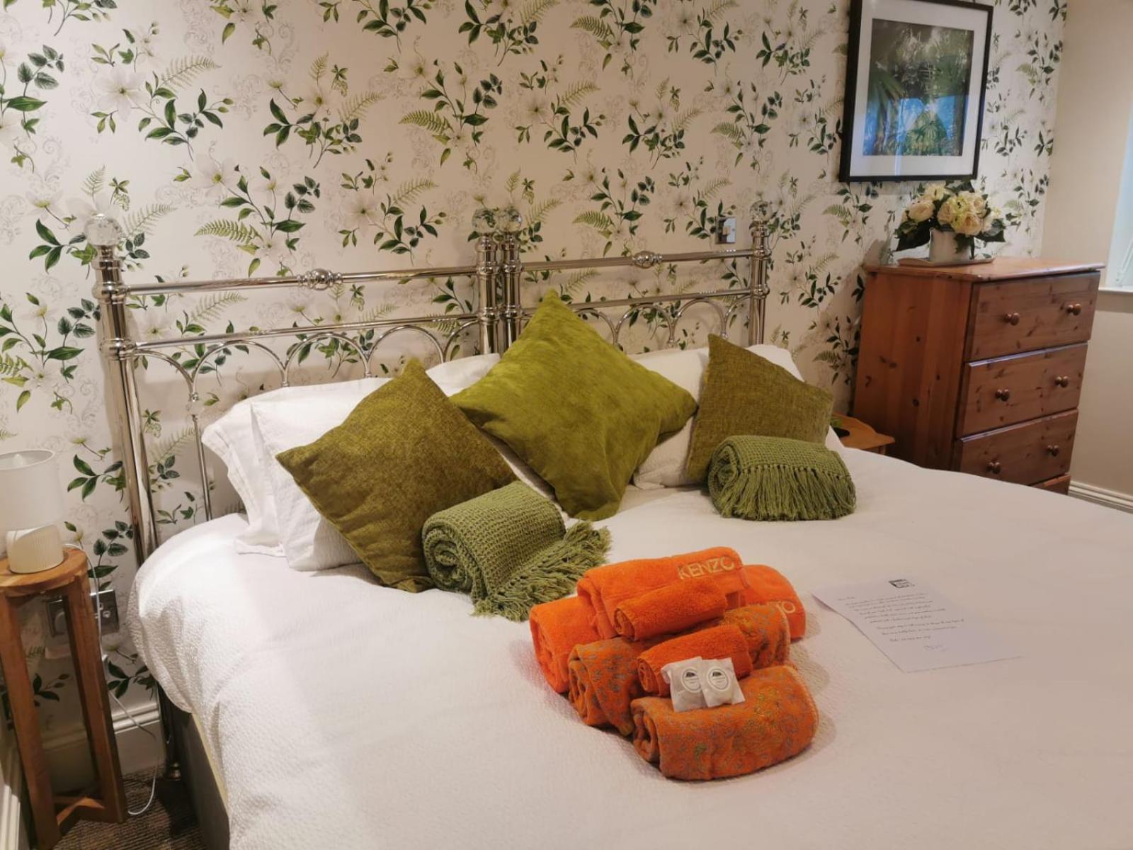 Castle Annexe From 4 Nights Apartment Torquay