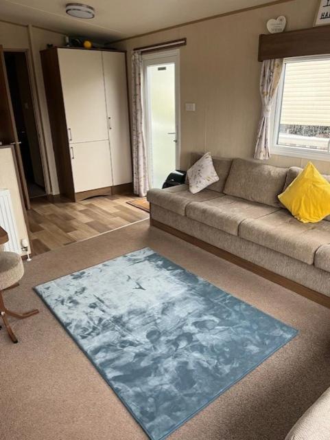 Lovely 3 Bedroom Caravan To Rent At Hoburne Devon Bay