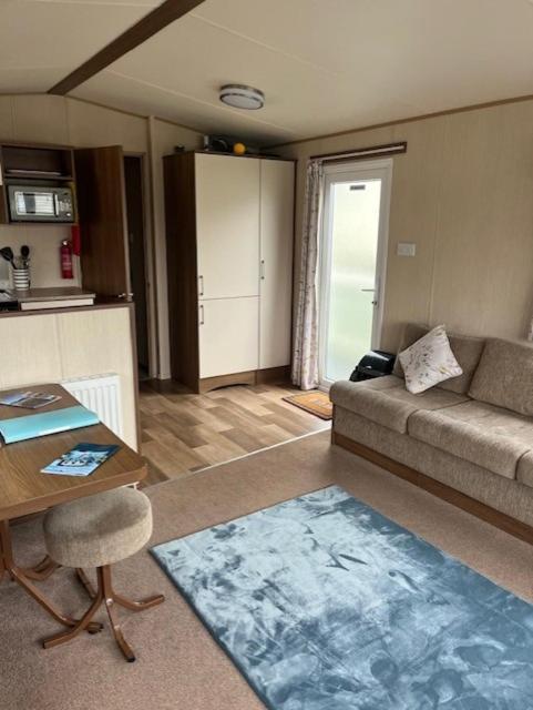 Lovely 3 Bedroom Caravan To Rent At Hoburne Devon Bay Campsite Torquay