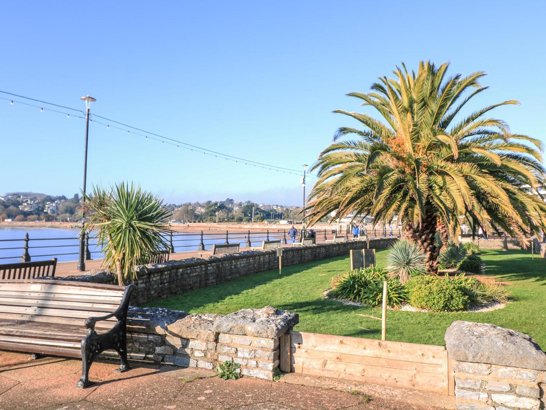Delmonte Holiday home *
