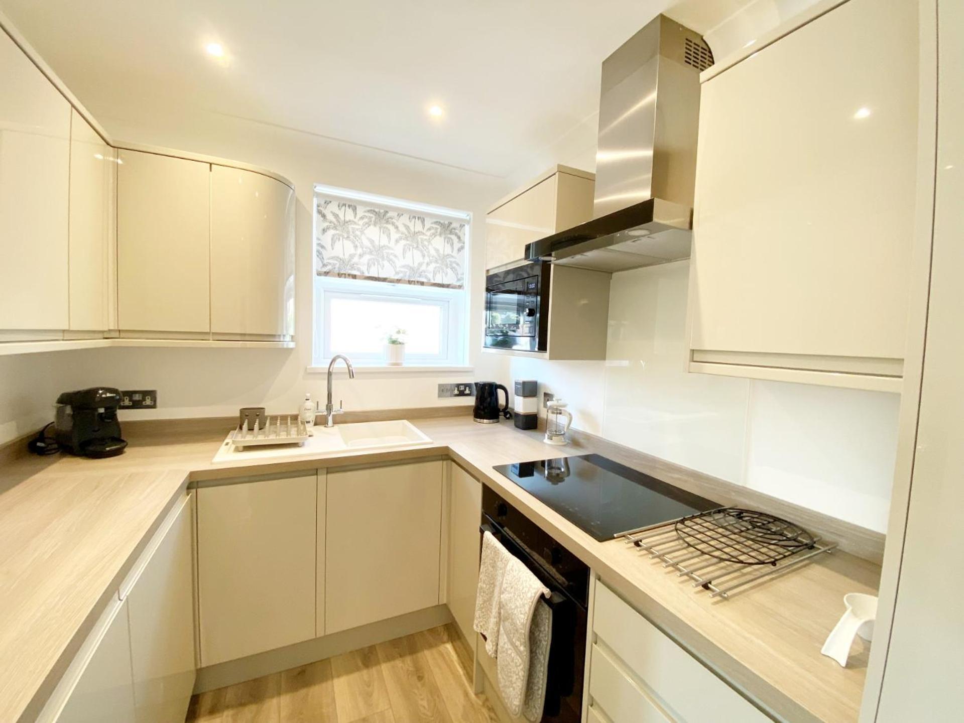 The Seaview Suites At The Corbyn Apartments Apartment *