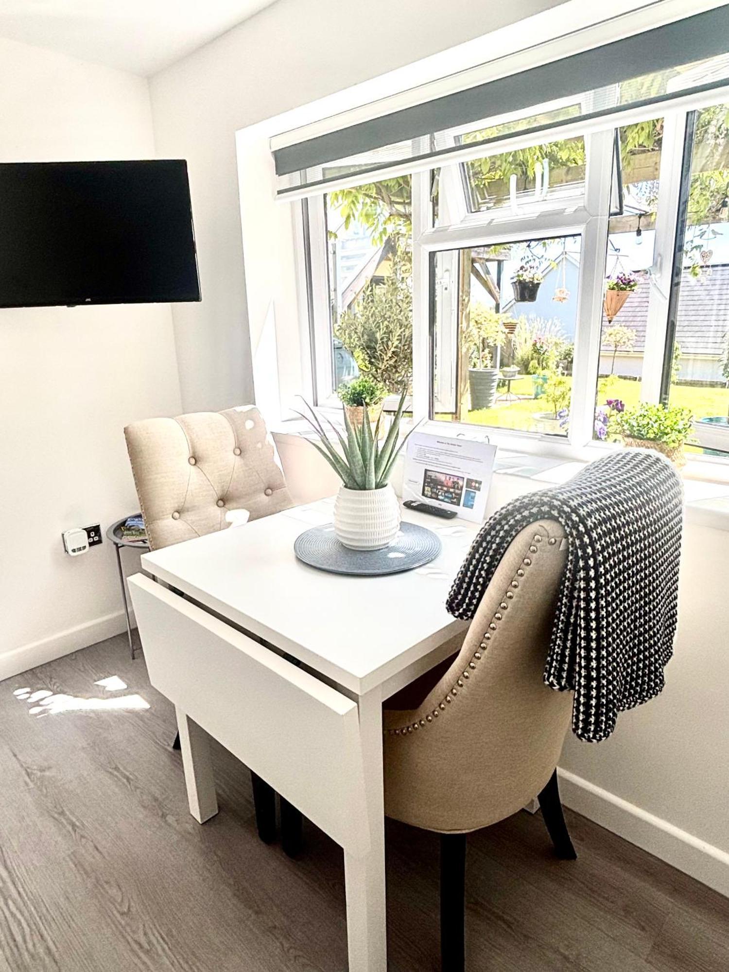 The Garden Apartment *