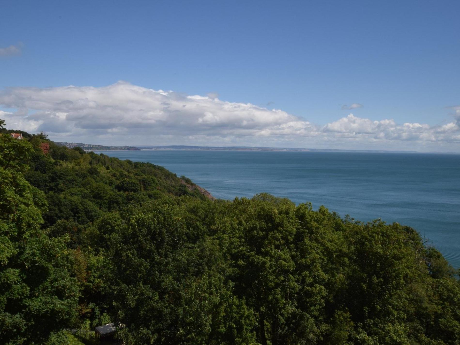 2 Bed In 51143 Torquay