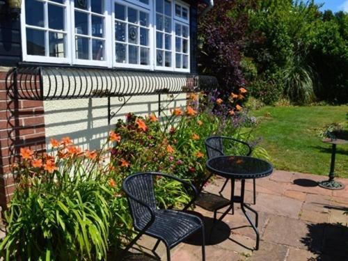 Bed & Breakfast Burleigh House