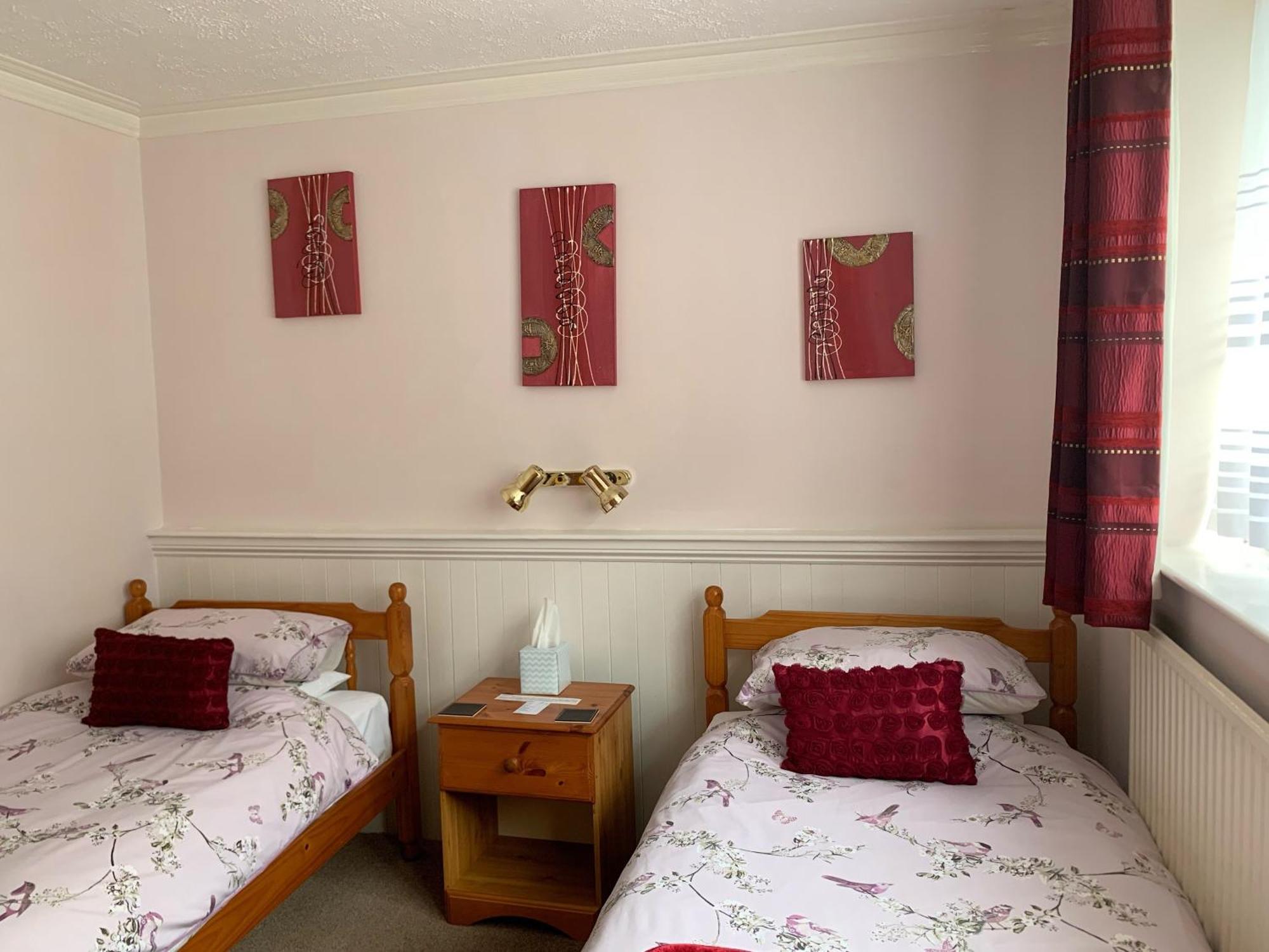 Burleigh House Bed & Breakfast 4*