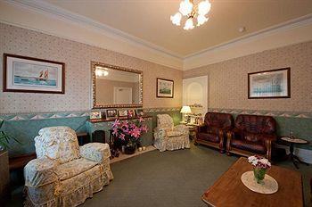 Babbacombe Bay House Bed & Breakfast 5*