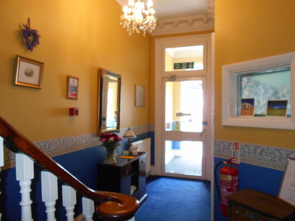 Guest house Cranborne Guest Exclusively For Adults