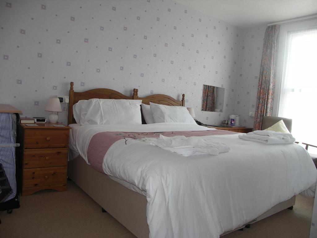 Grosvenor House Guest house