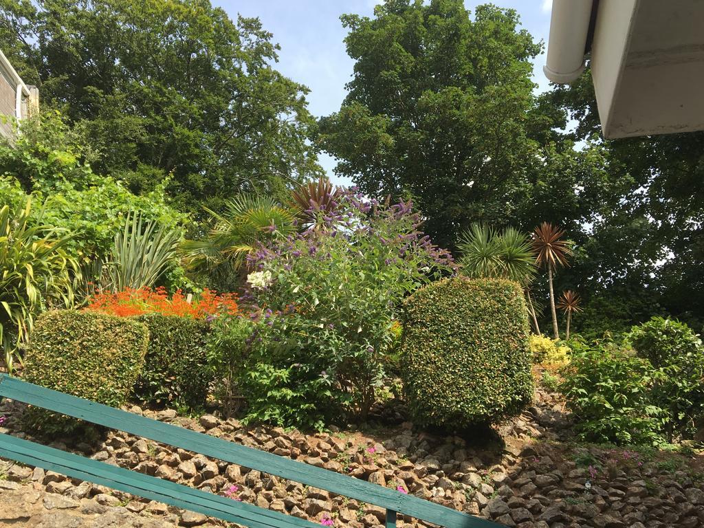 Guest house Braddon Hall
