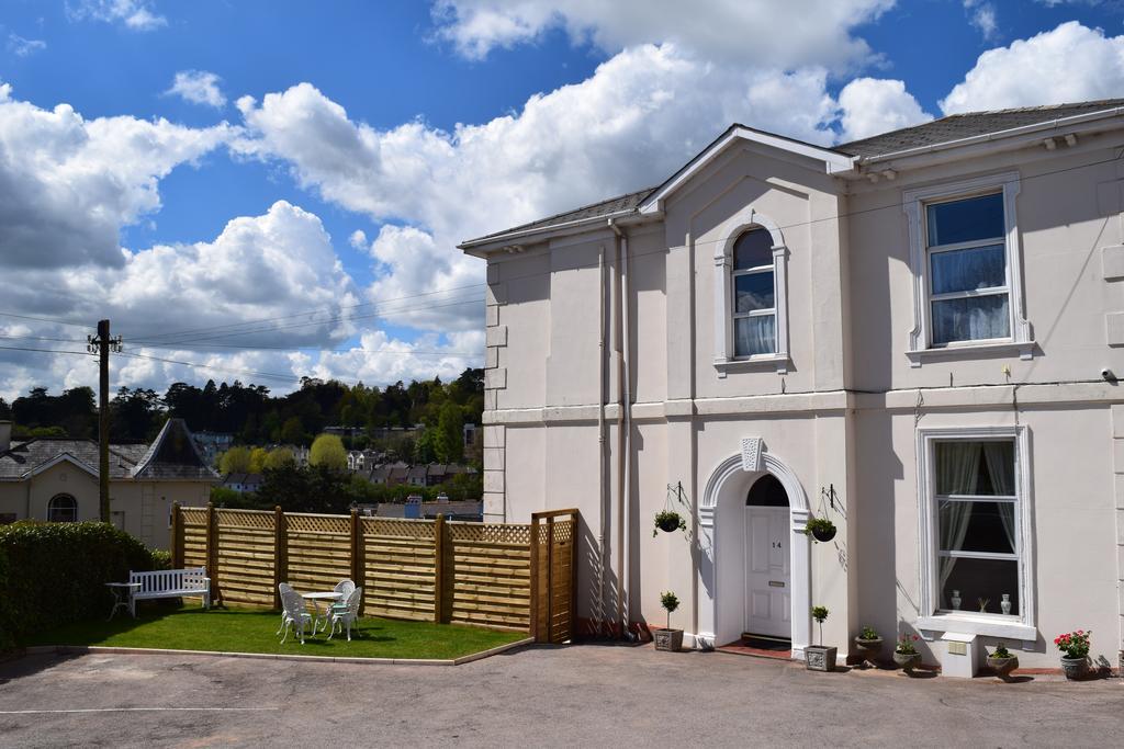 Tor Park Flatlets Apartment *