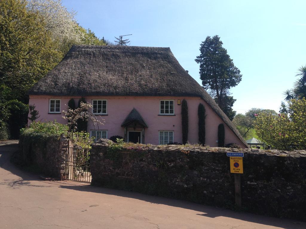 Bed & Breakfast The Redholme 3*