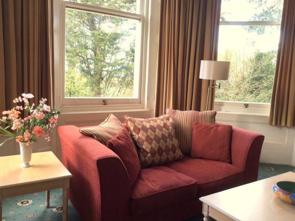 Muntham & Town House 3* Torquay