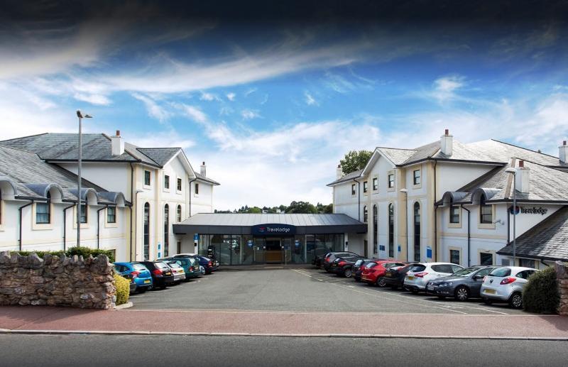Travelodge Hotel 3*