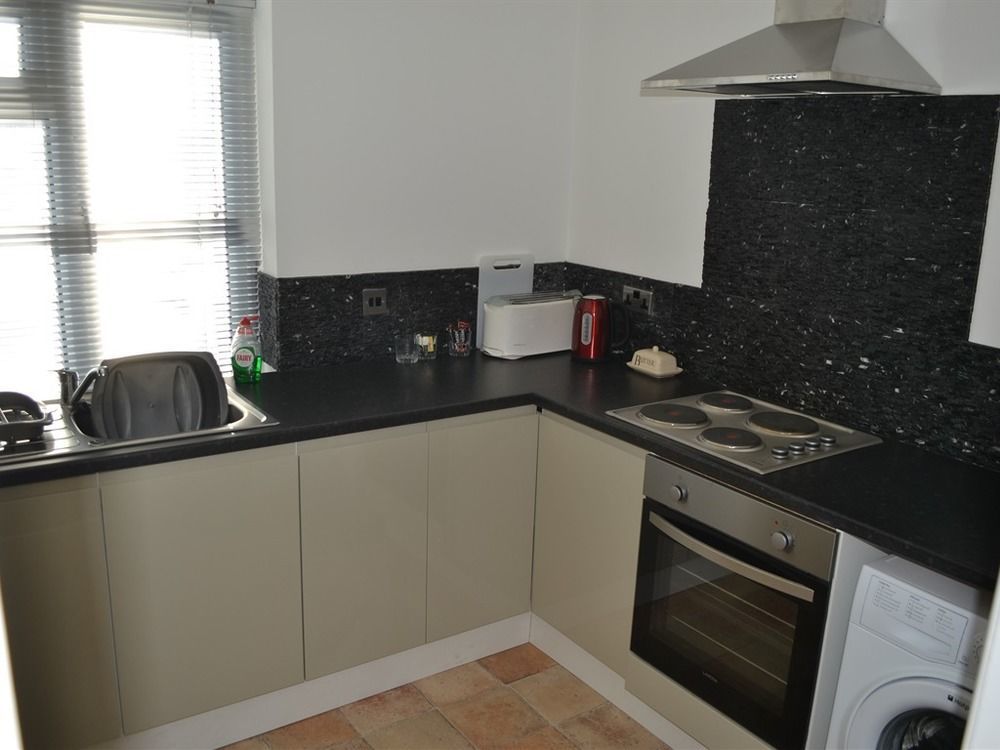 Chelston Manor Apartment
