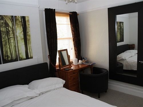 Guest house Braddon Hall