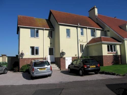 Cliff Court Apartment