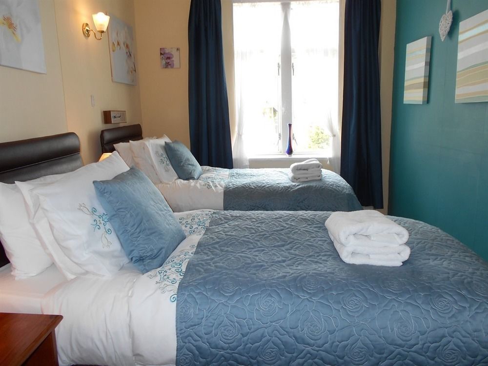 Cranborne Guest Exclusively For Adults Guest house