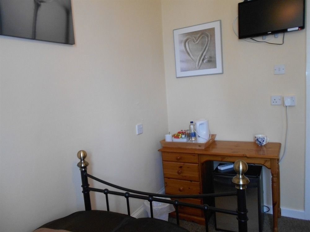 Cranborne Guest Exclusively For Adults Guest house