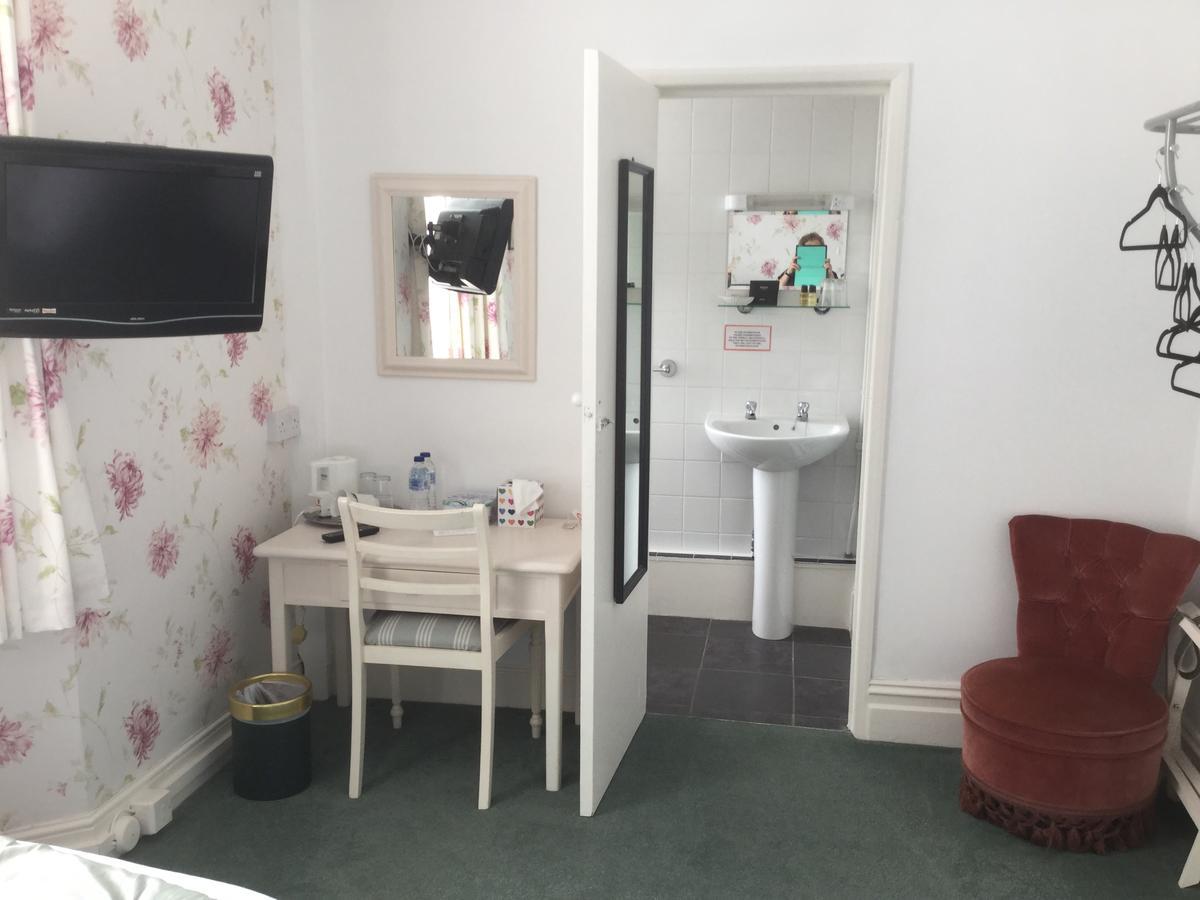Cary Court - 4* Torquay