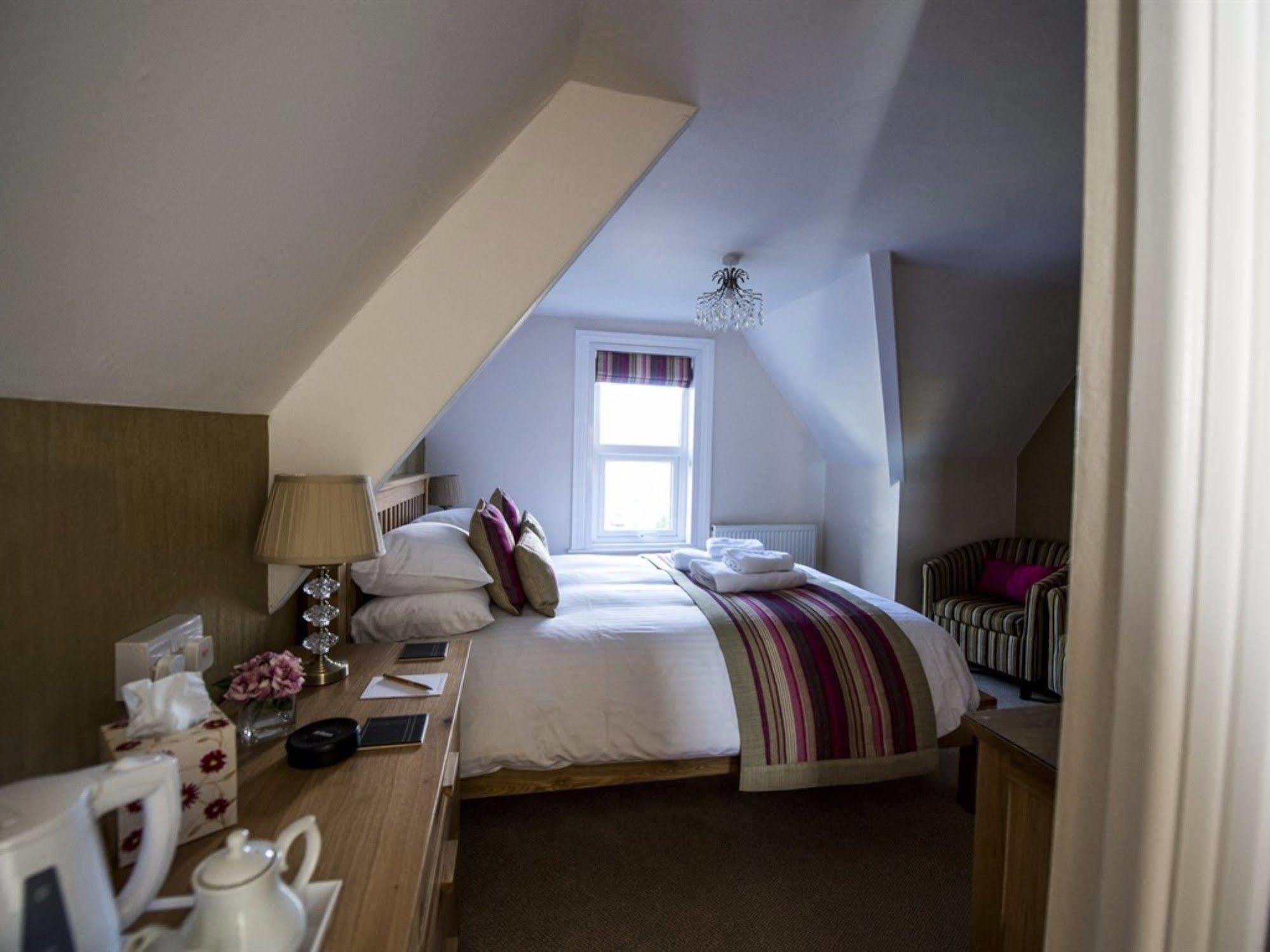 Elmdene 5*