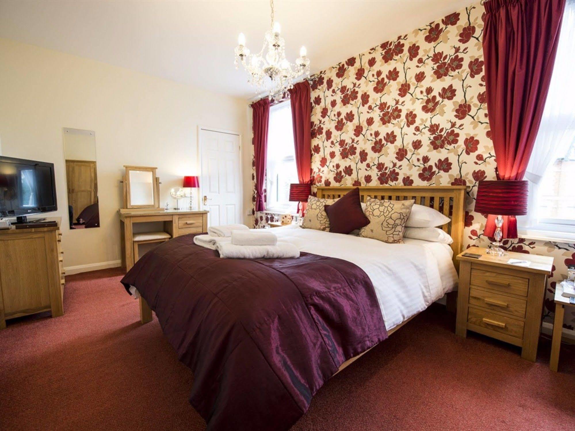 Elmdene 5* Torquay