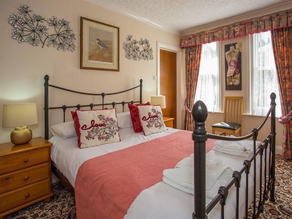 Elmington House- Adults Only Guest house Torquay