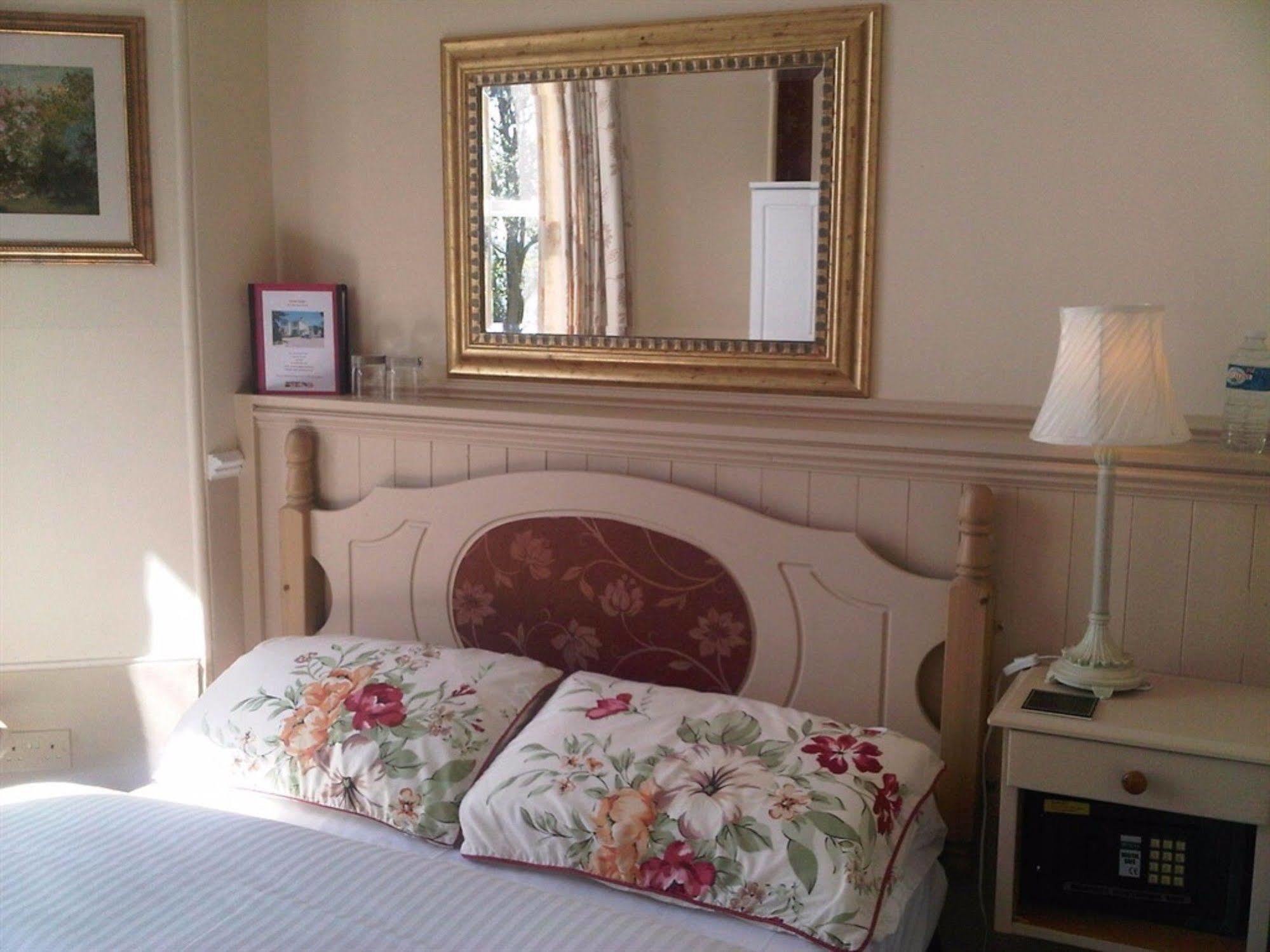 Court Prior Boutique And Bed & Breakfast