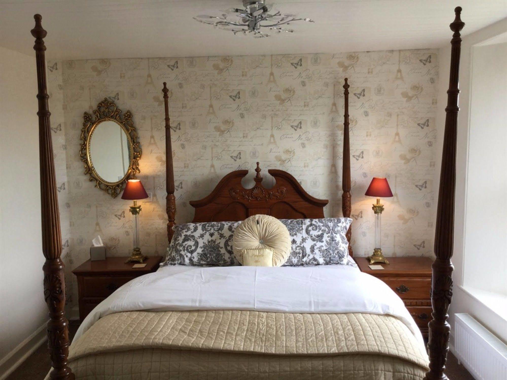 Court Prior Boutique And Bed & Breakfast