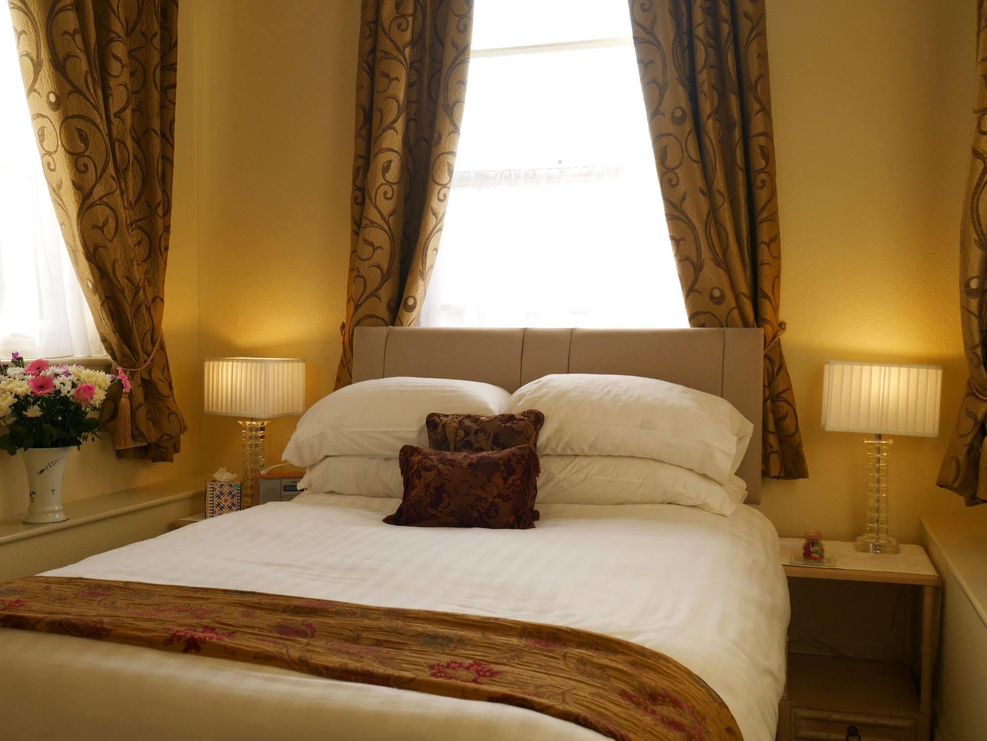 Muntham & Town House Hotel Torquay