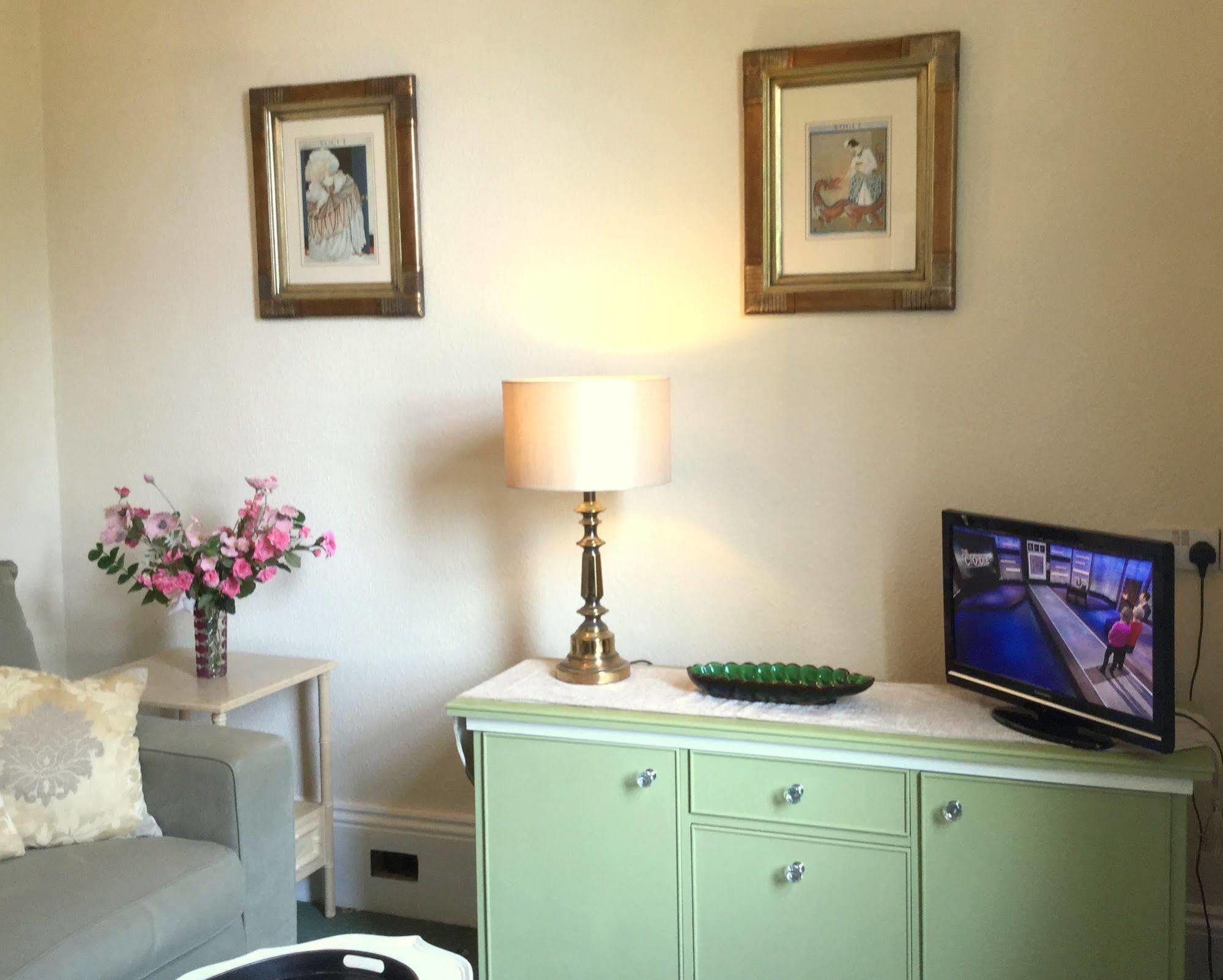 Muntham & Town House Hotel