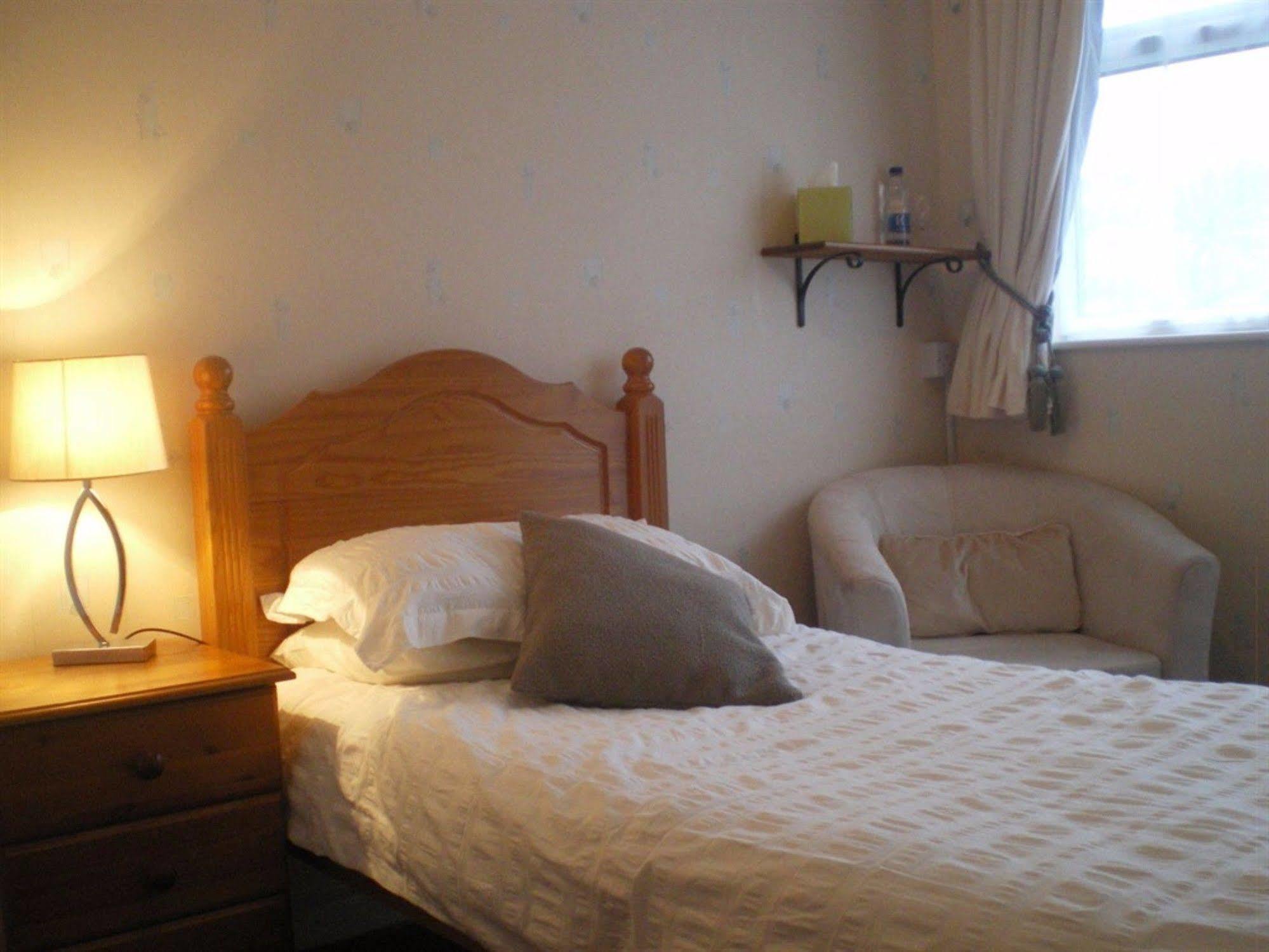 Guest house Barclay Court 4*