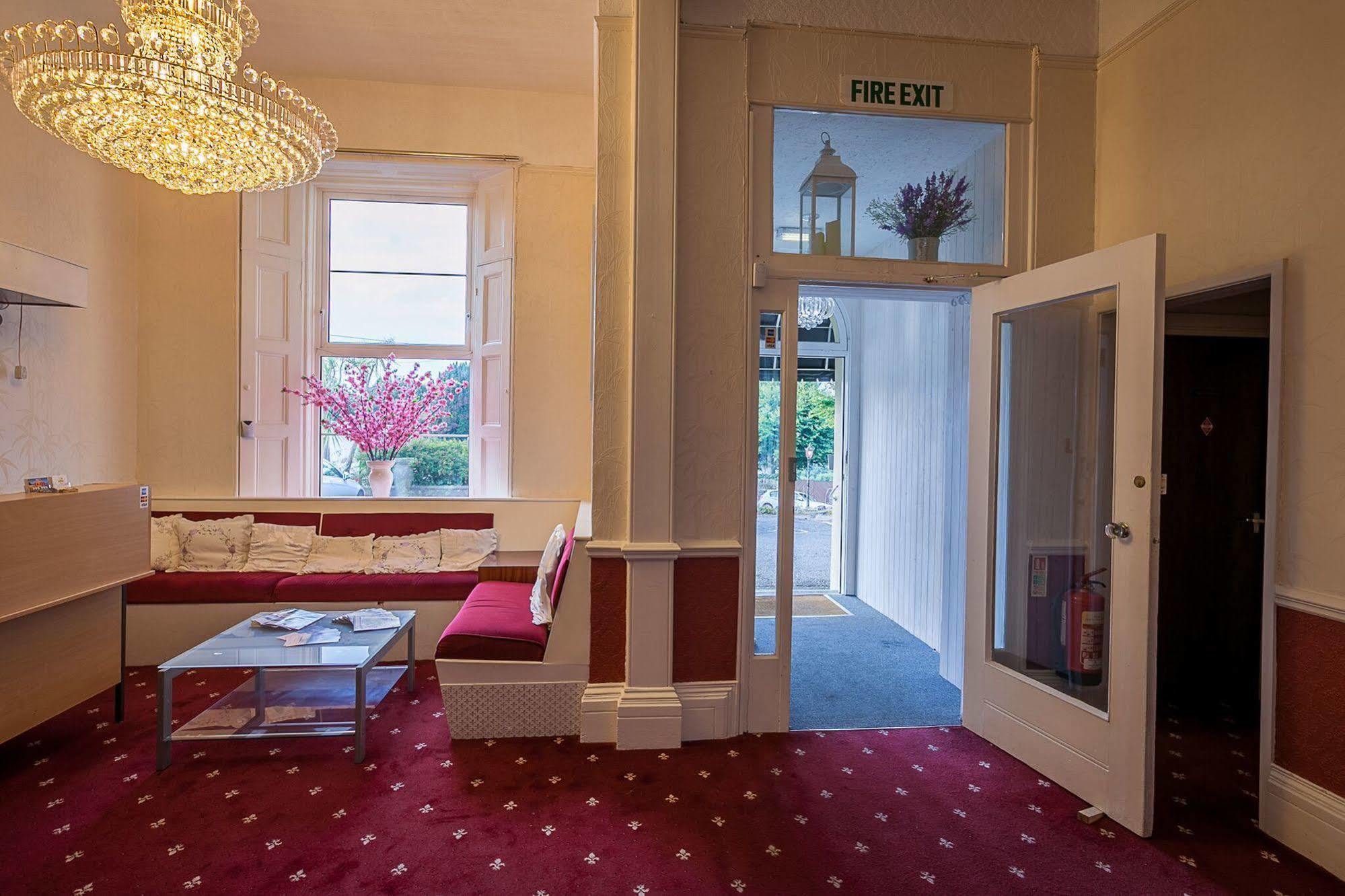 Summerbay Hotel 3*