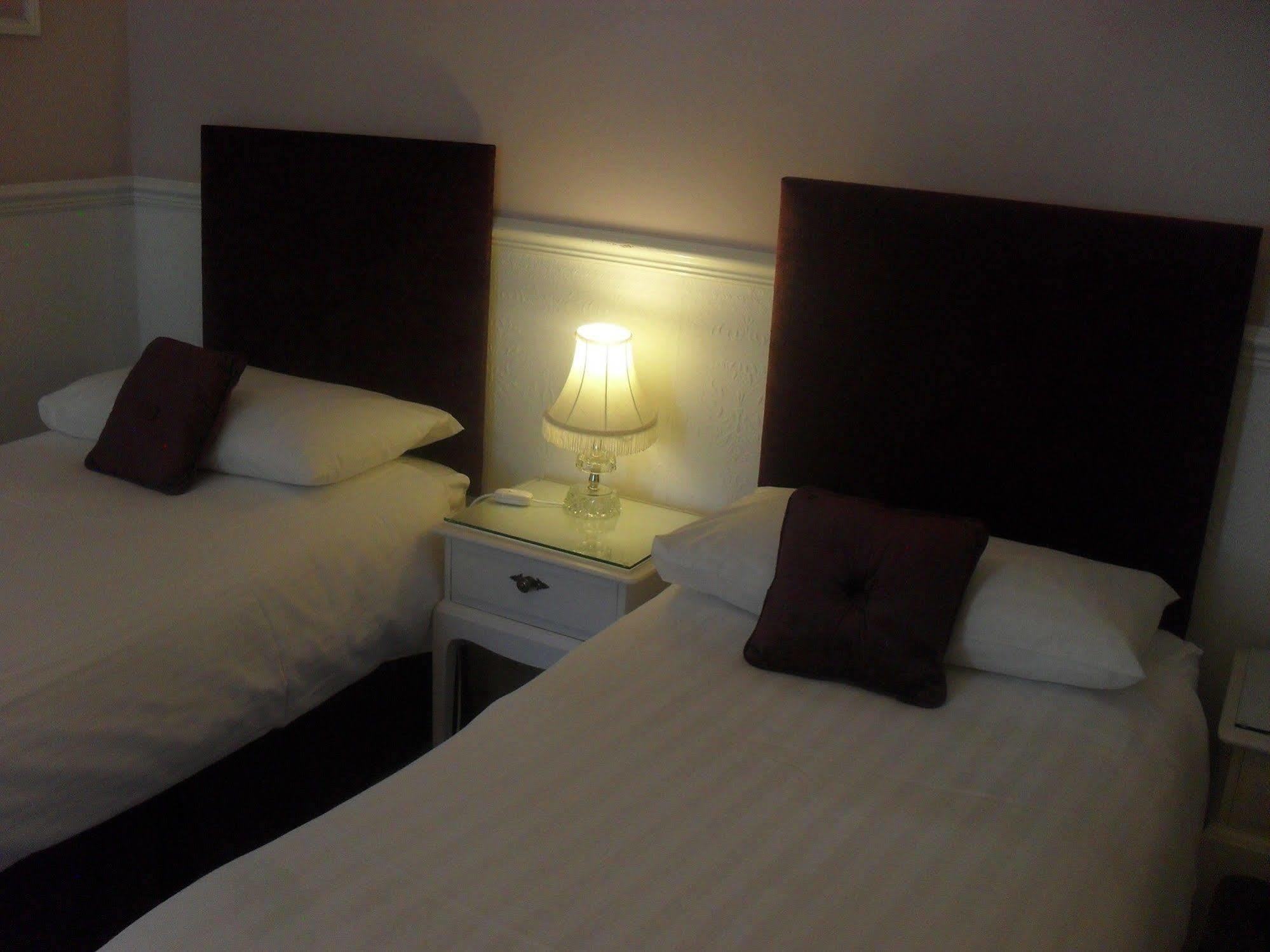 Sandway House 4*
