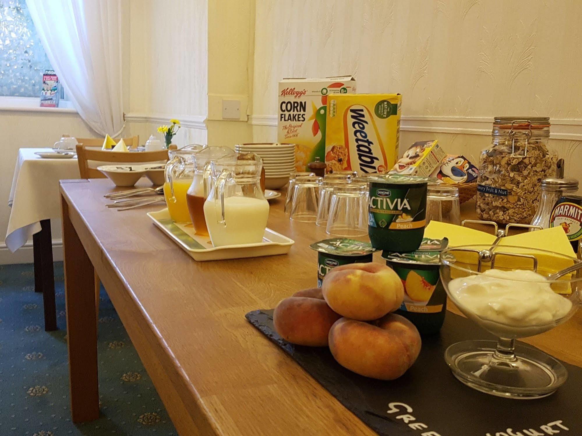 Sandway House Guest house 4*