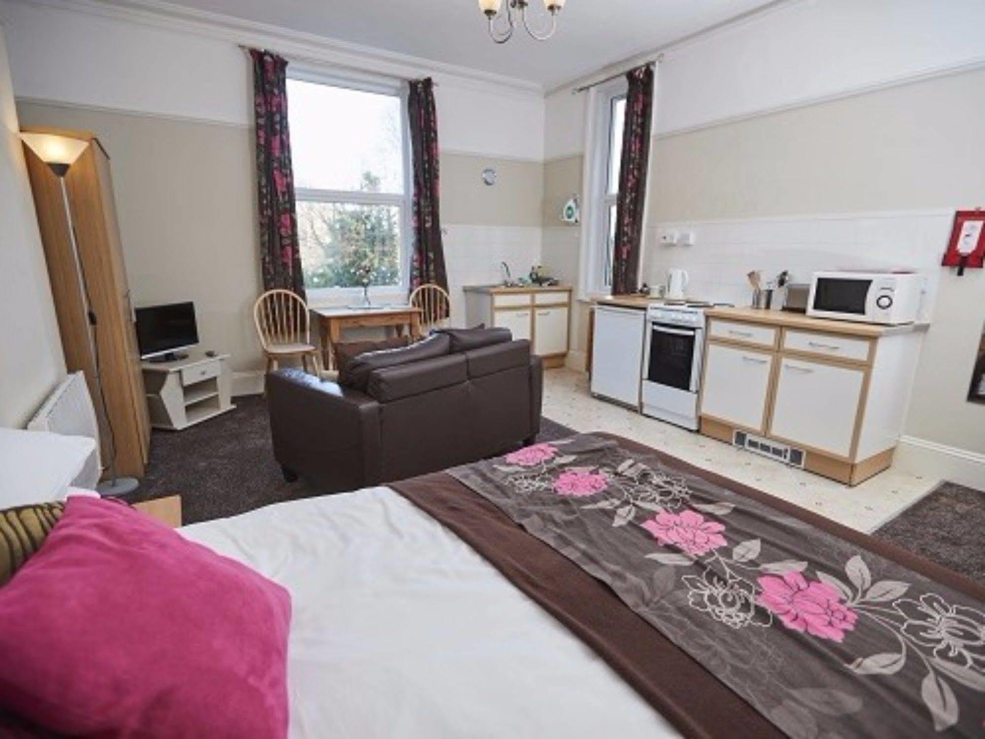 Apartment Abbey View Flats