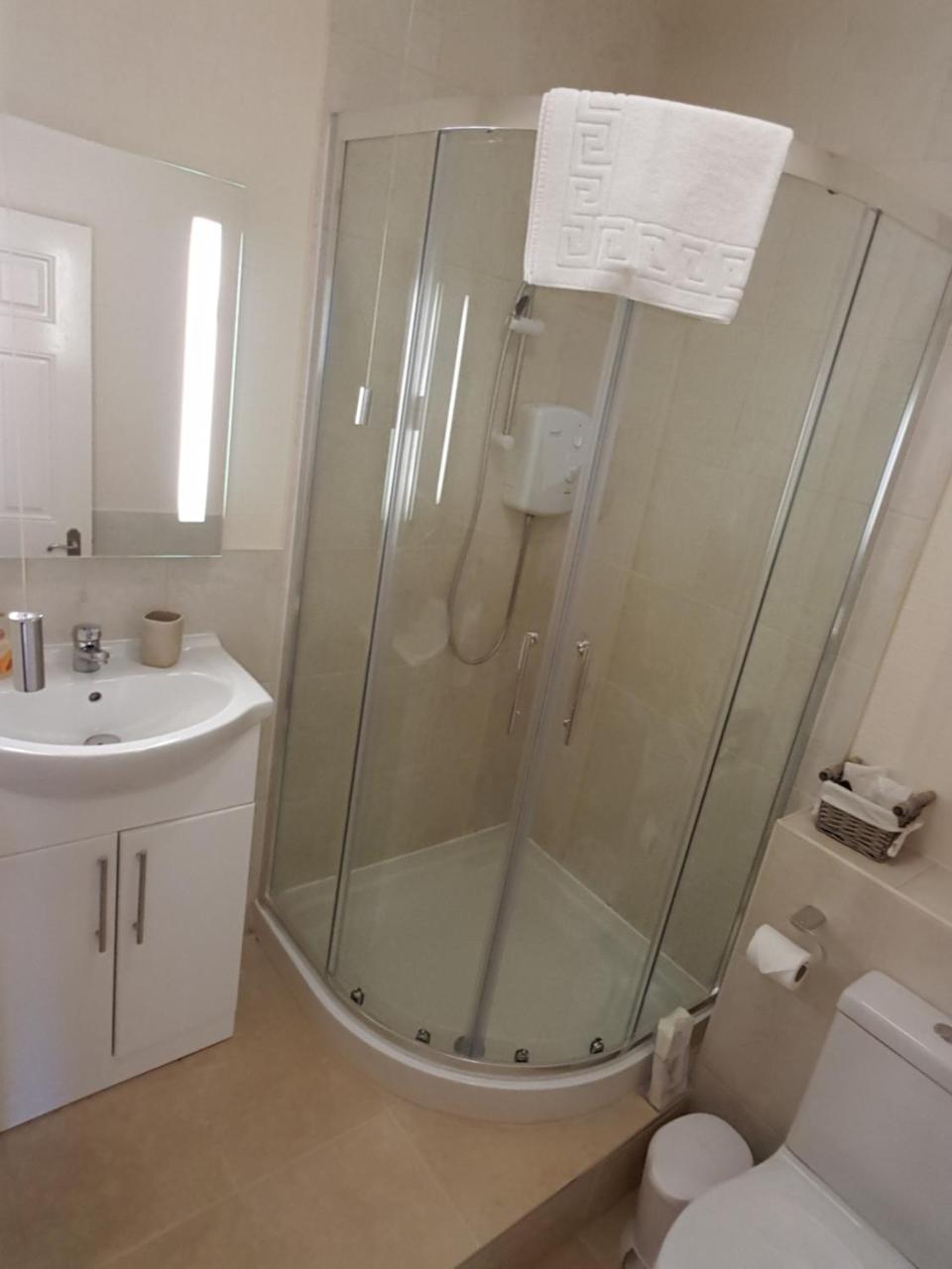 Kingsholm Apartment Torquay