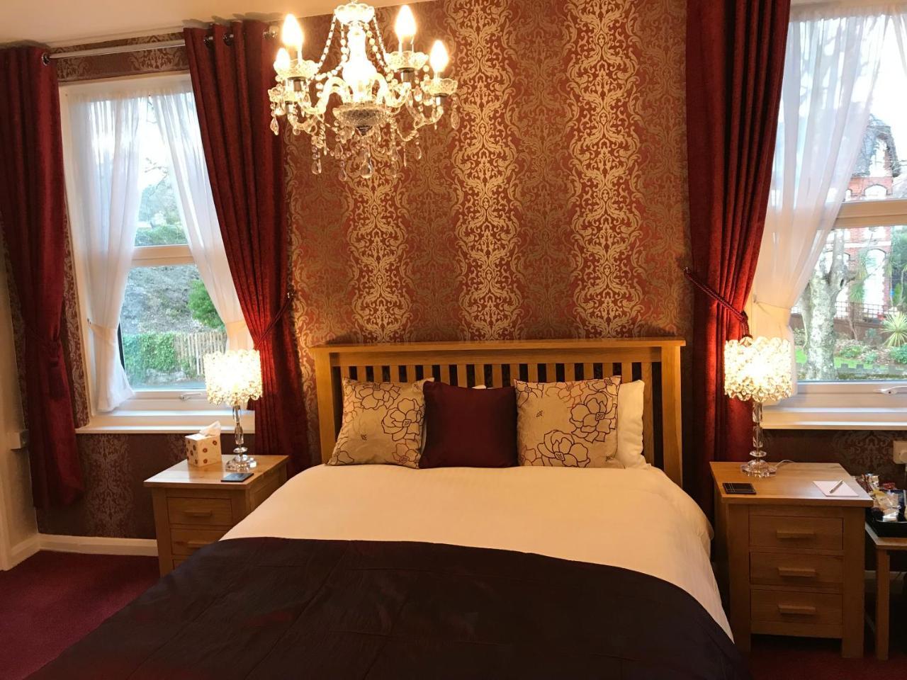 Elmdene 5*
