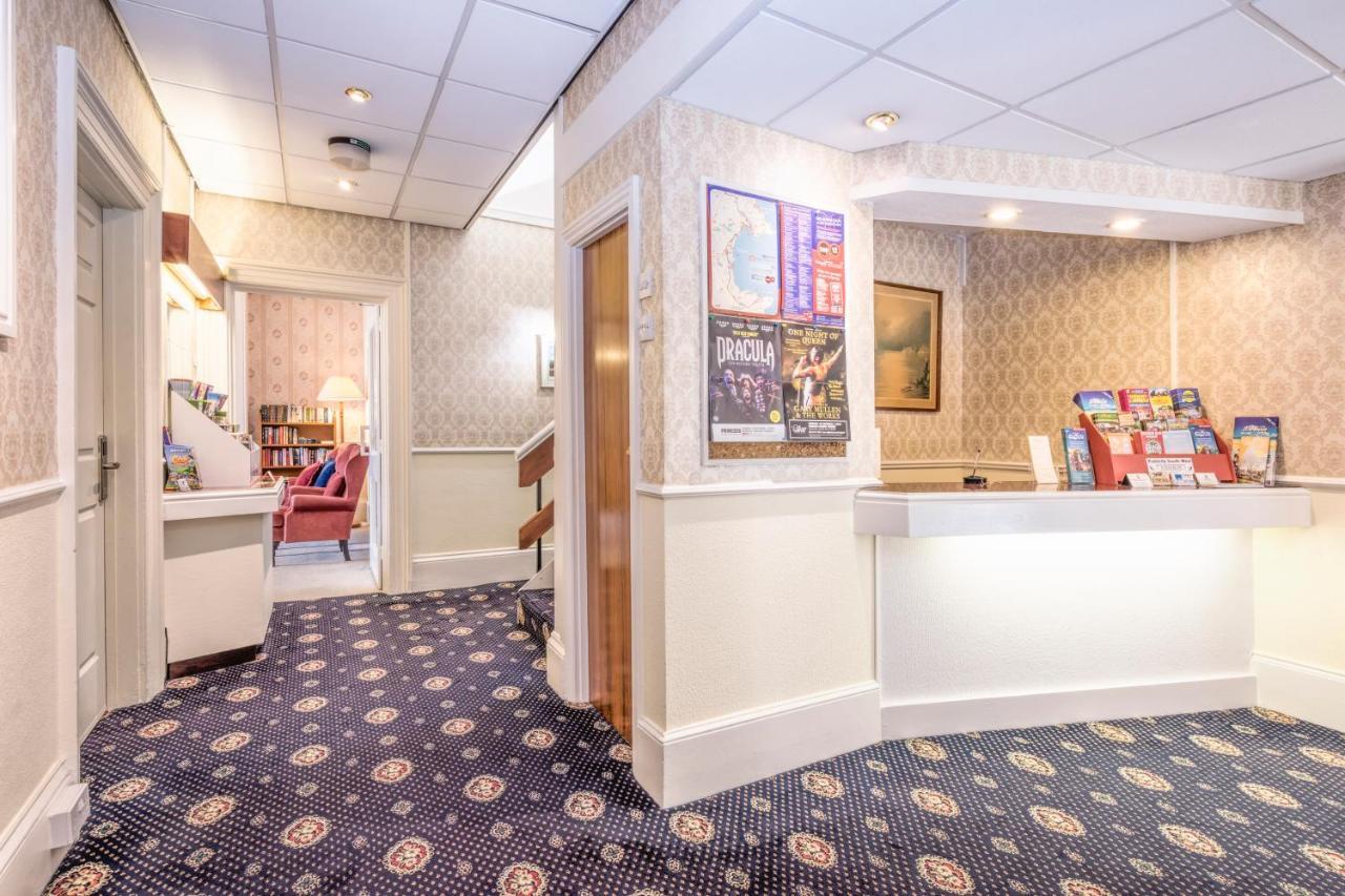 Lindum Guest house 4*