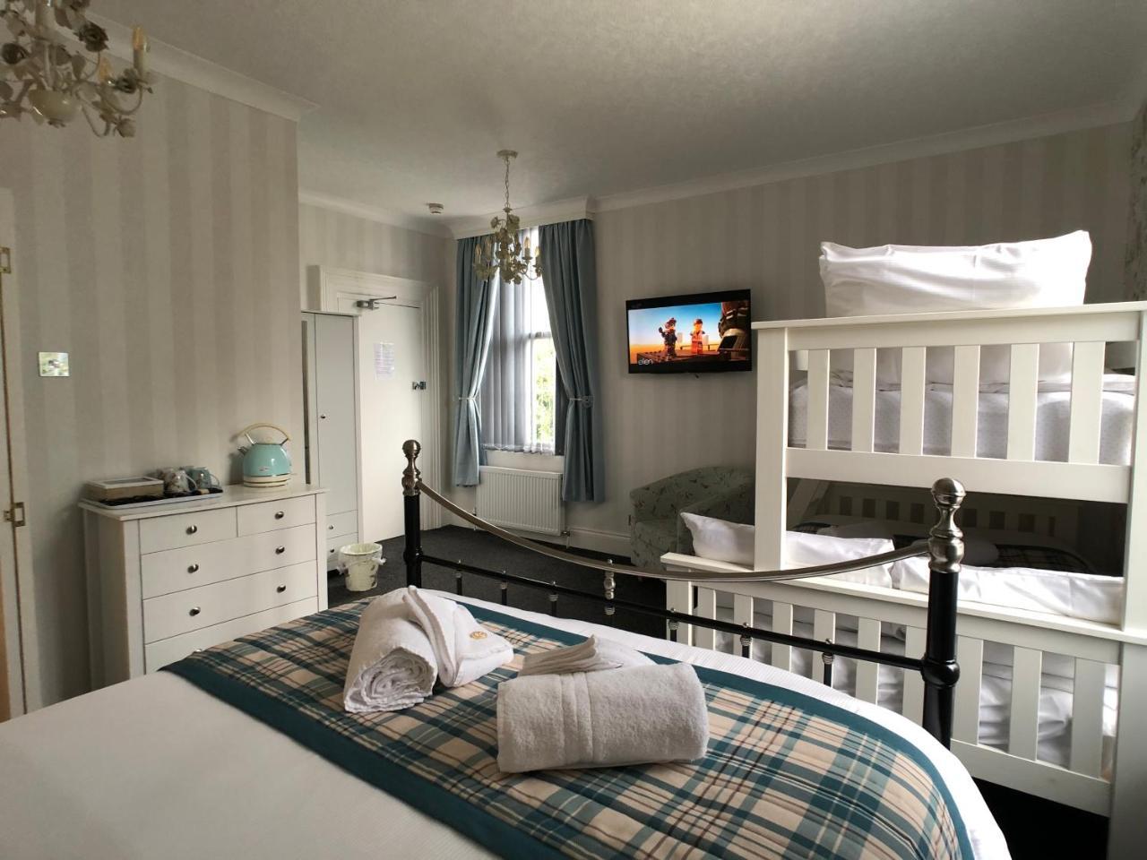 Glenorleigh Guest house 4*