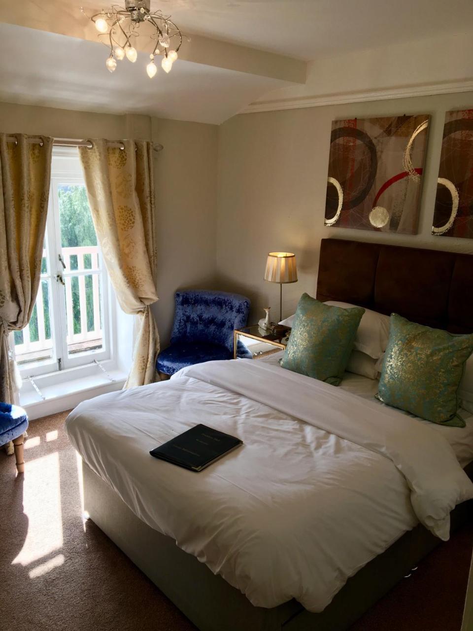 Braddon Hall Guest house 4*